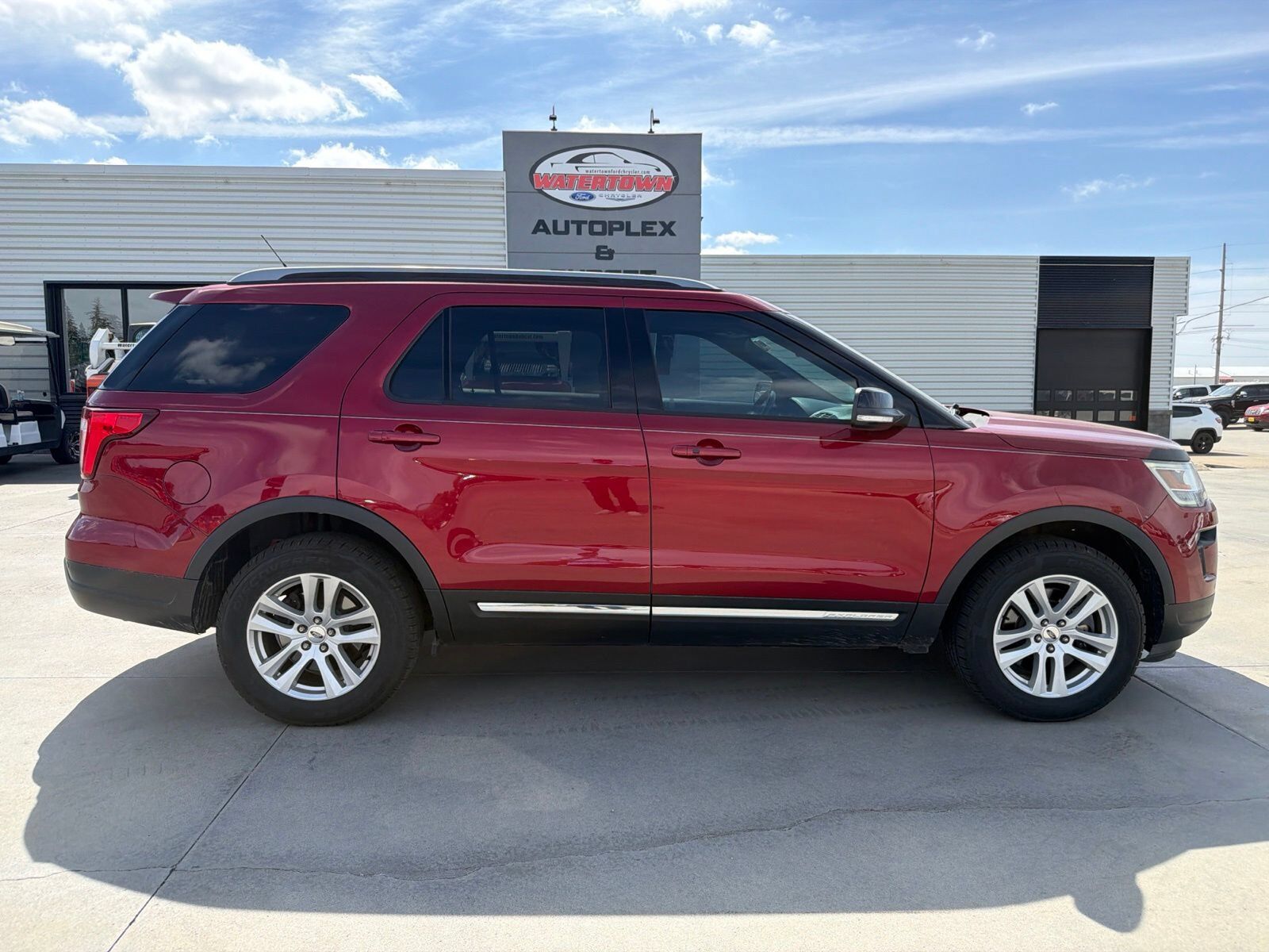 2018 FORD Explorer