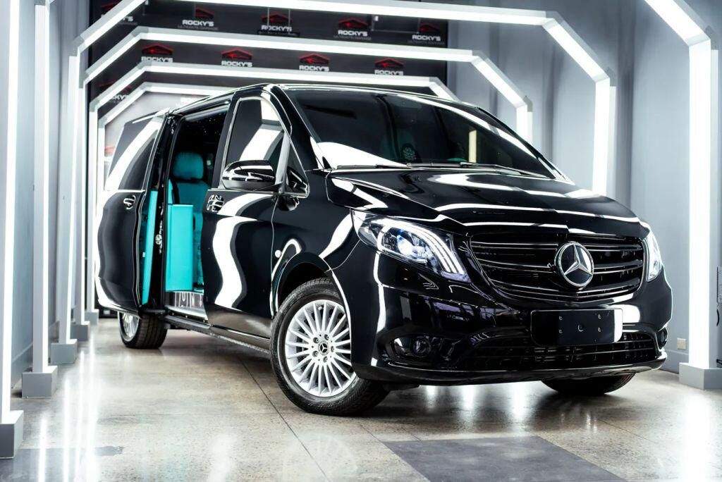 2023 MERCEDES-BENZ METRIS