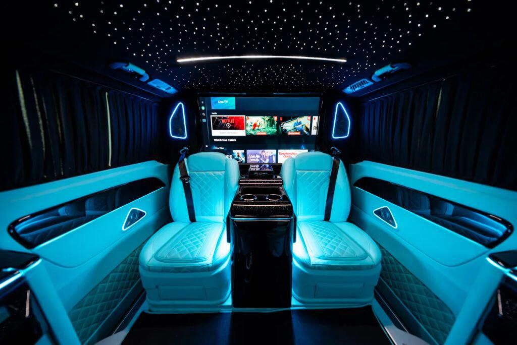 2023 Mercedes-Benz METRIS