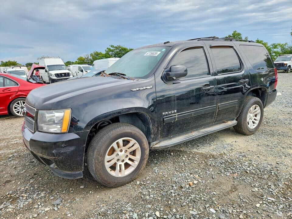 2011 CHEVROLET Tahoe