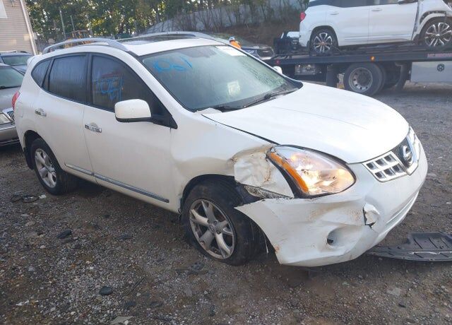 2011 NISSAN Rogue