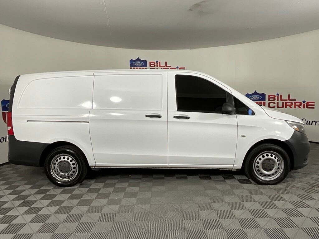 2020 Mercedes-Benz METRIS
