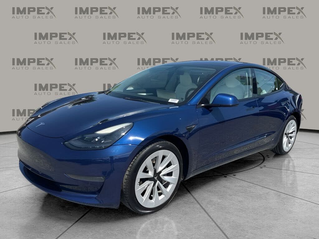 2022 TESLA Model 3