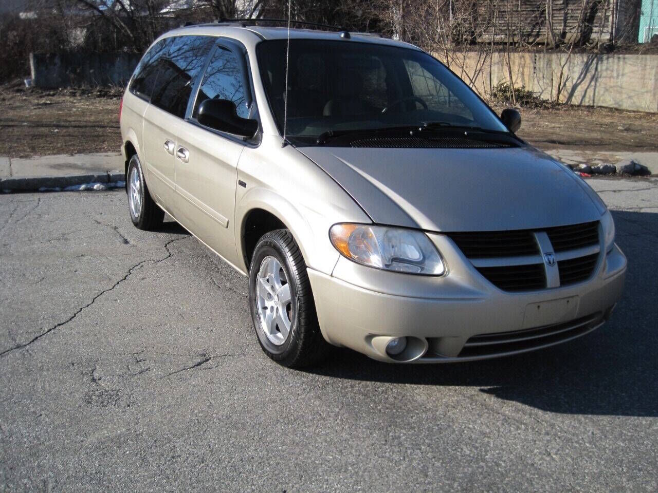 2005 DODGE Caravan