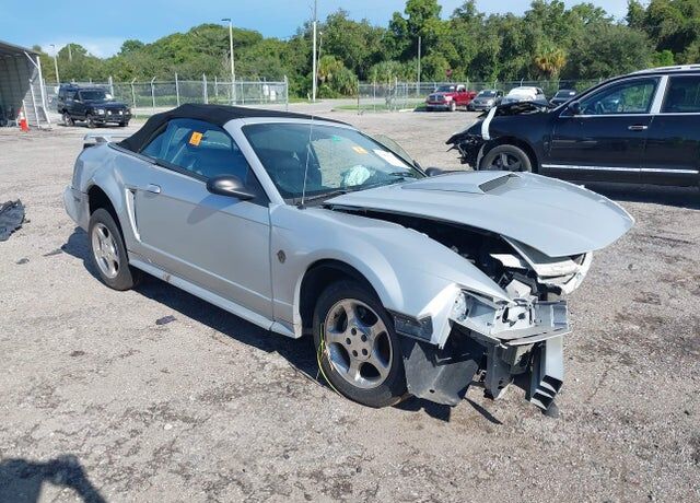 2004 FORD Mustang