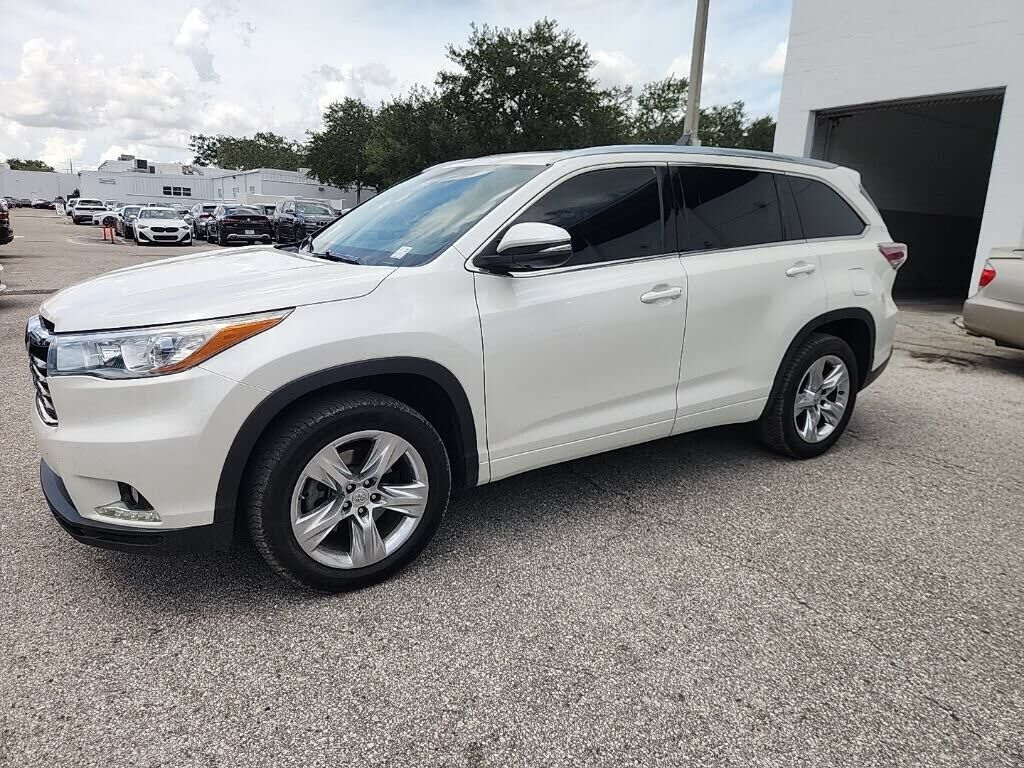 2014 TOYOTA Highlander