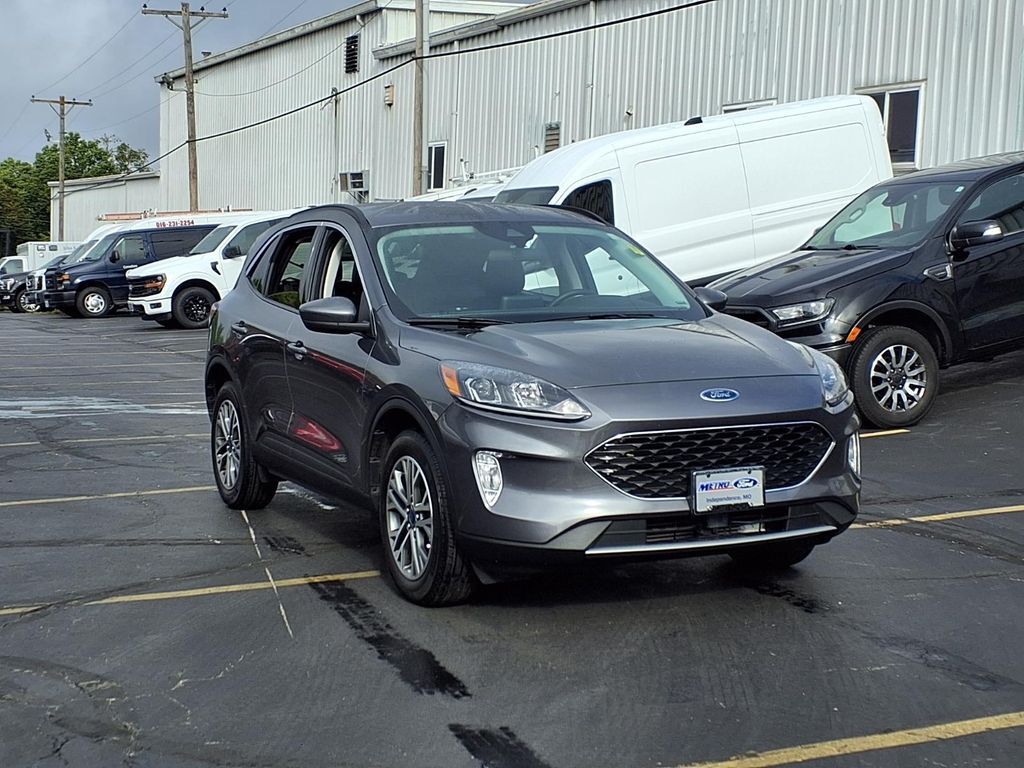 2022 FORD Escape