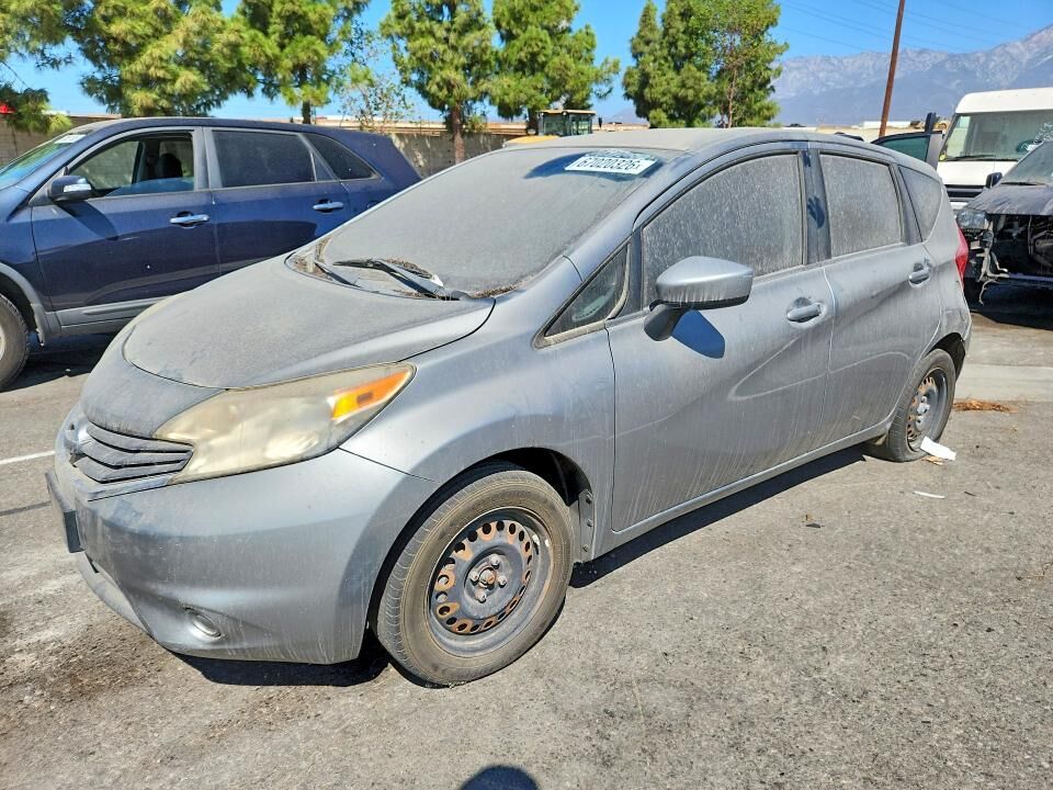 2015 NISSAN Versa