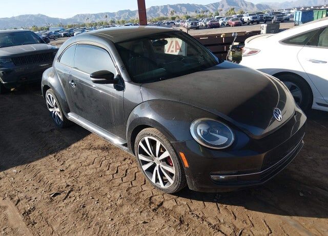 2013 VOLKSWAGEN Beetle
