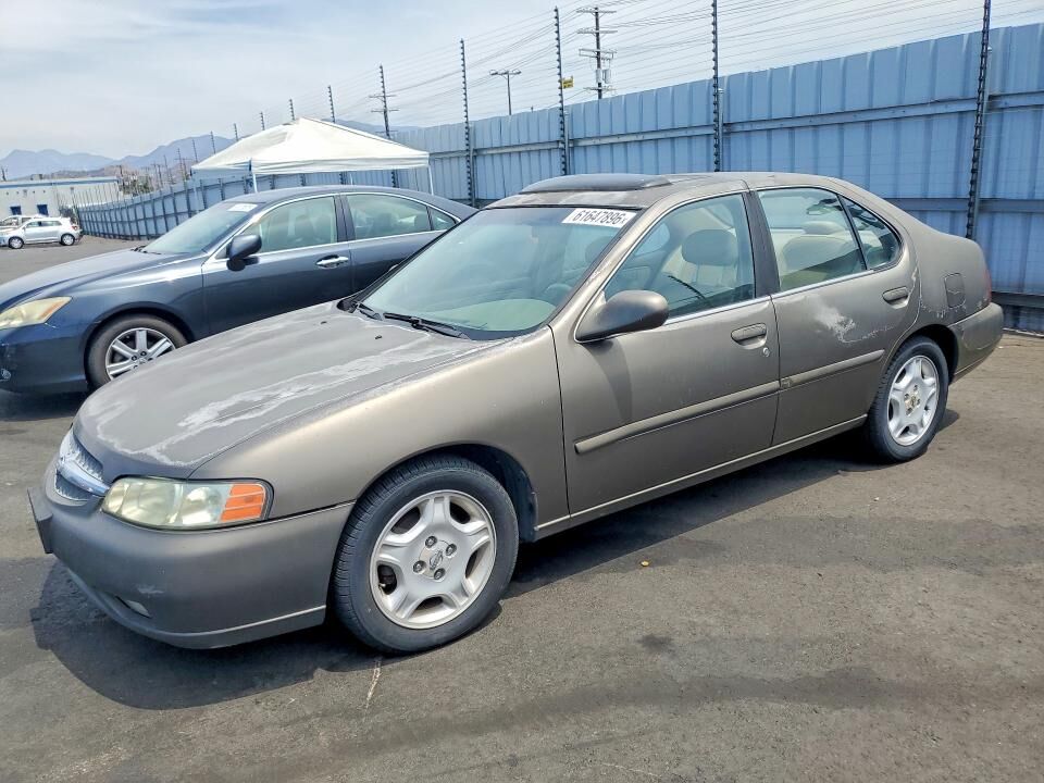 2001 NISSAN Altima