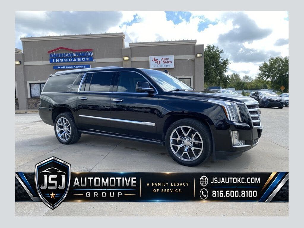 2016 CADILLAC Escalade