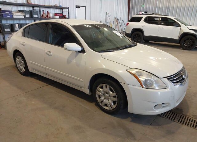 2012 NISSAN Altima