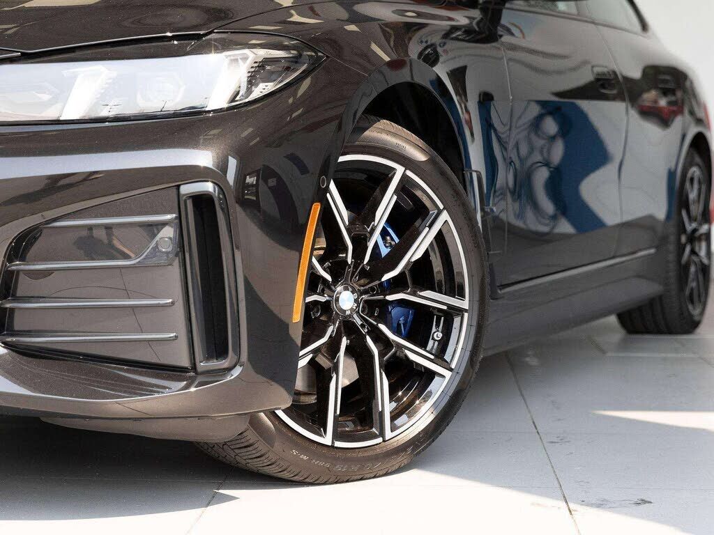 2025 BMW i4
