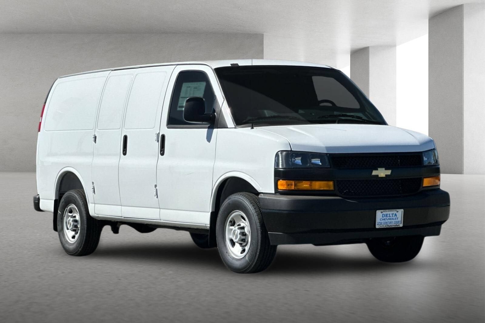 2026 CHEVROLET Express