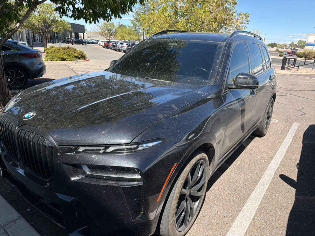 2024 BMW X7