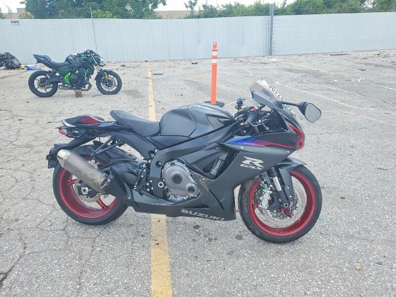 2026 SUZUKI GSX-R600