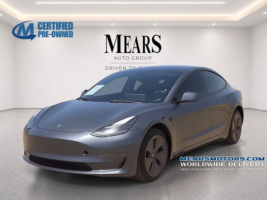 2022 TESLA Model 3