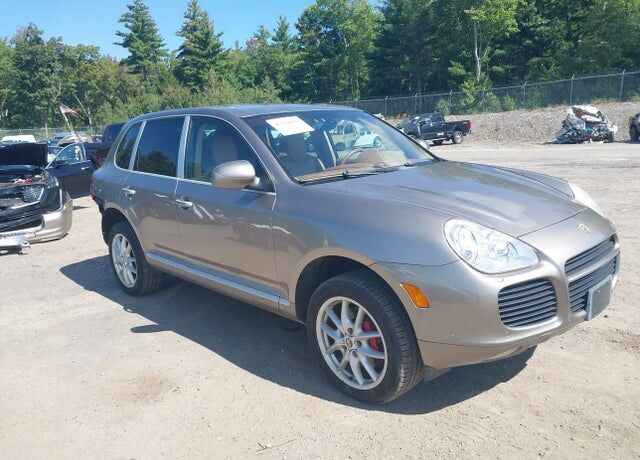 2004 PORSCHE Cayenne