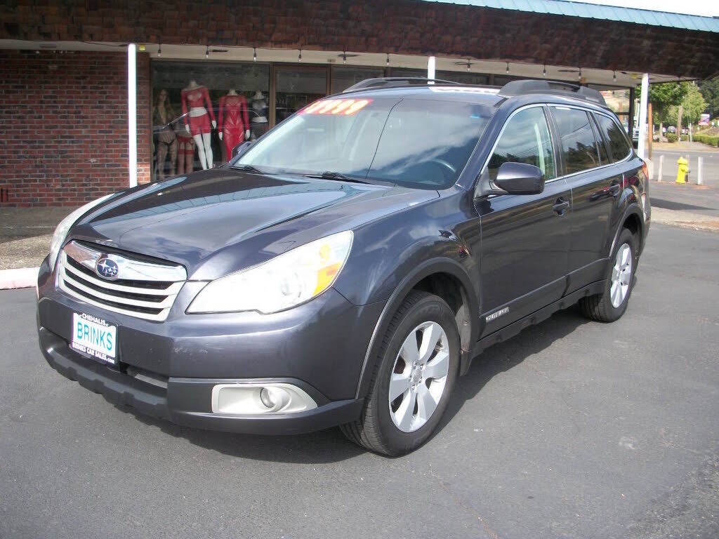 2011 SUBARU Outback