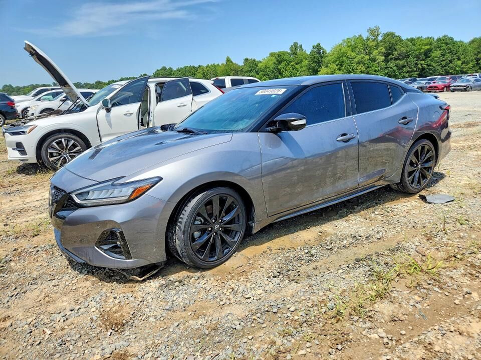 2023 NISSAN Maxima