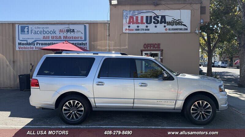 2015 LINCOLN Navigator