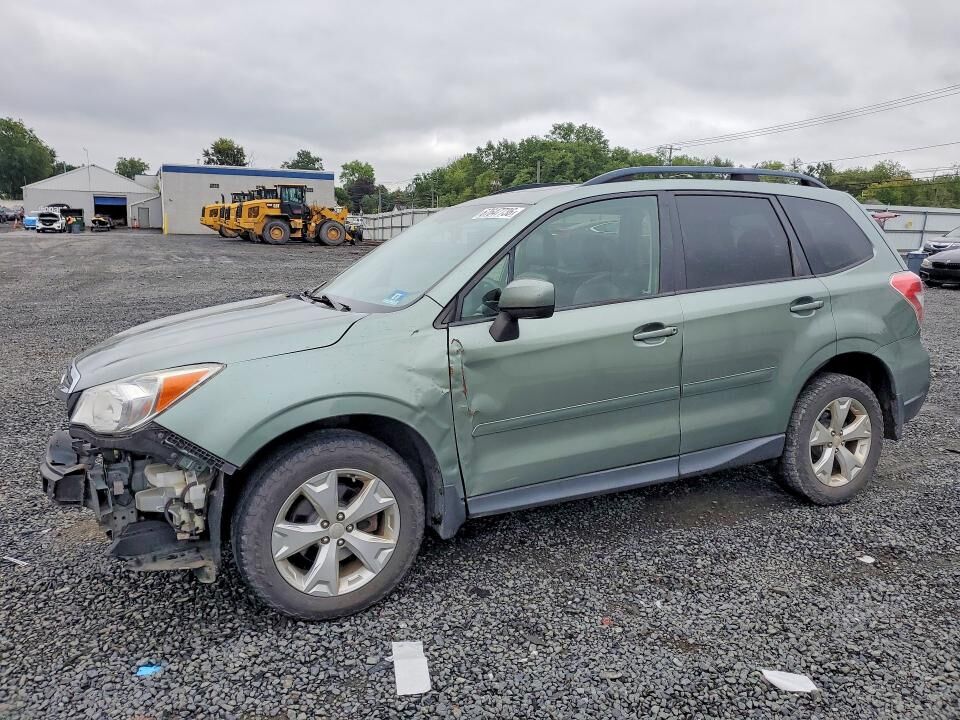 2015 SUBARU Forester