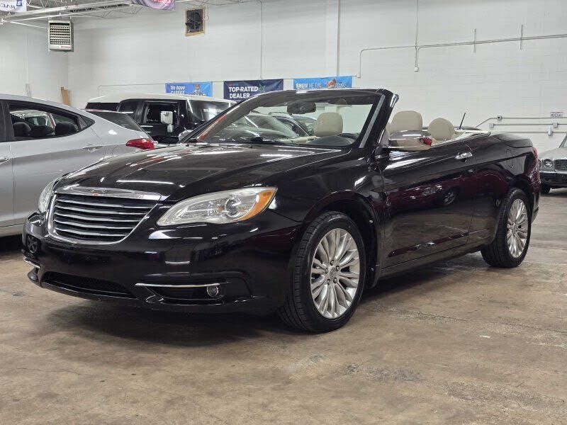 2011 CHRYSLER 200