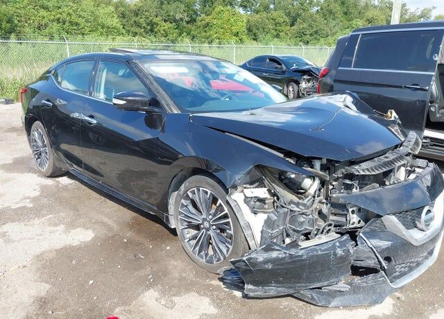2017 NISSAN Maxima