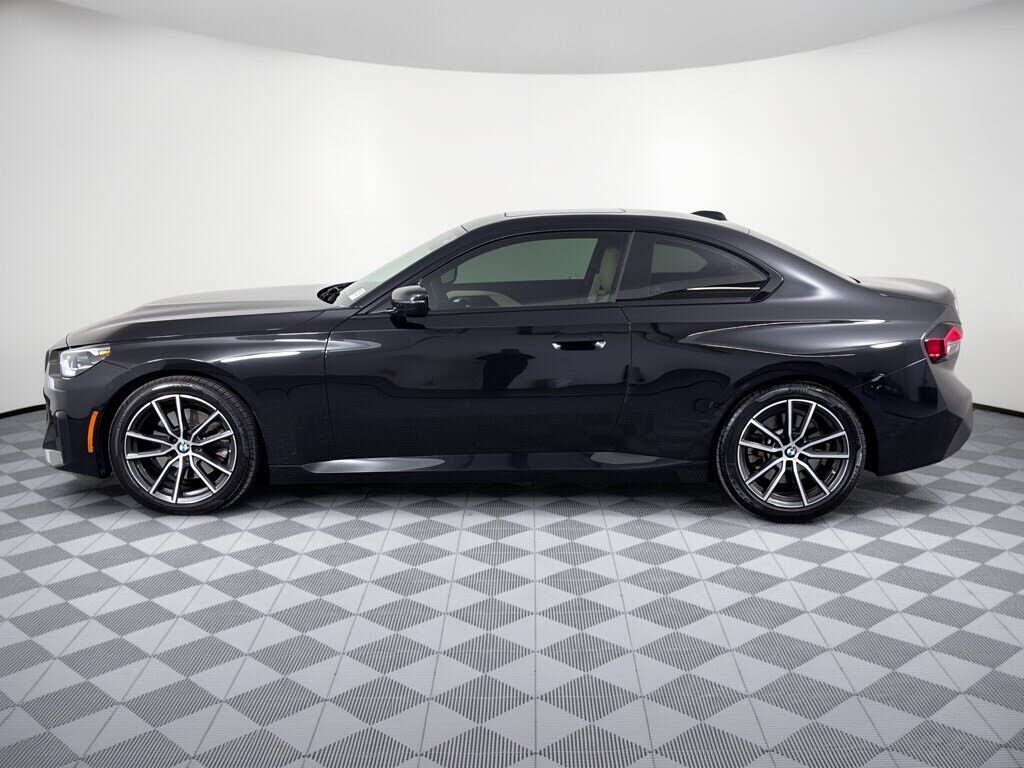 2024 BMW 230i