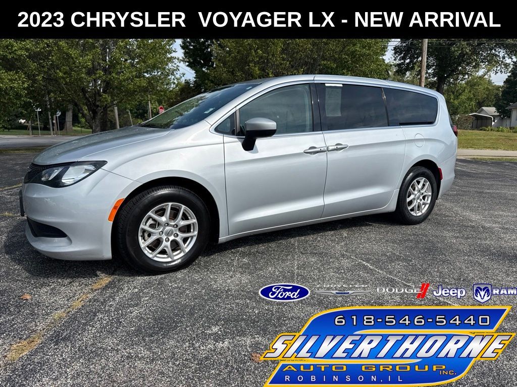 2023 CHRYSLER Voyager