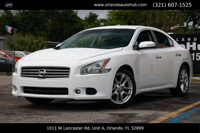 2011 NISSAN Maxima