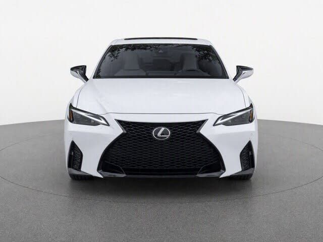 2022 Lexus IS