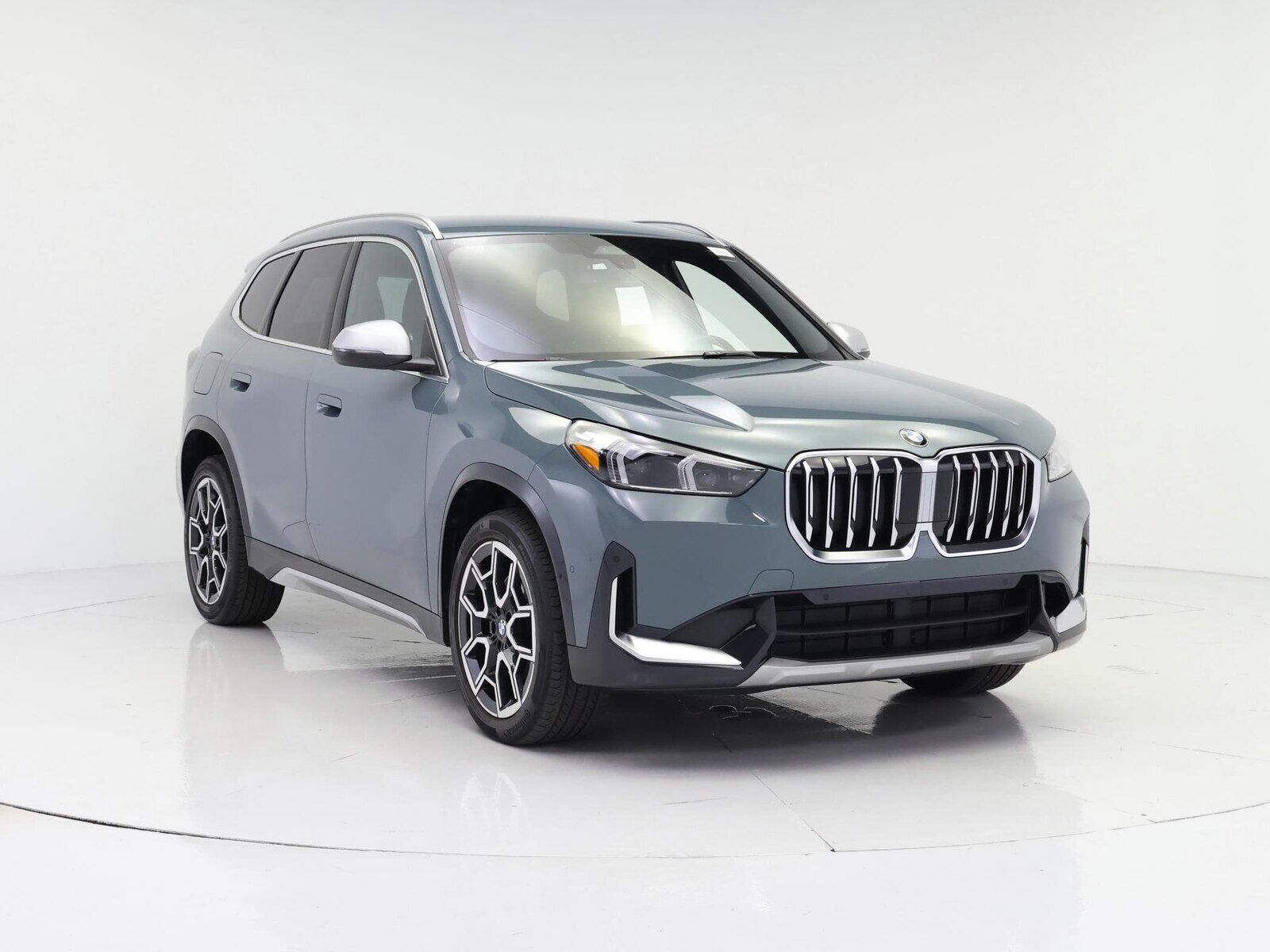 2023 BMW X1