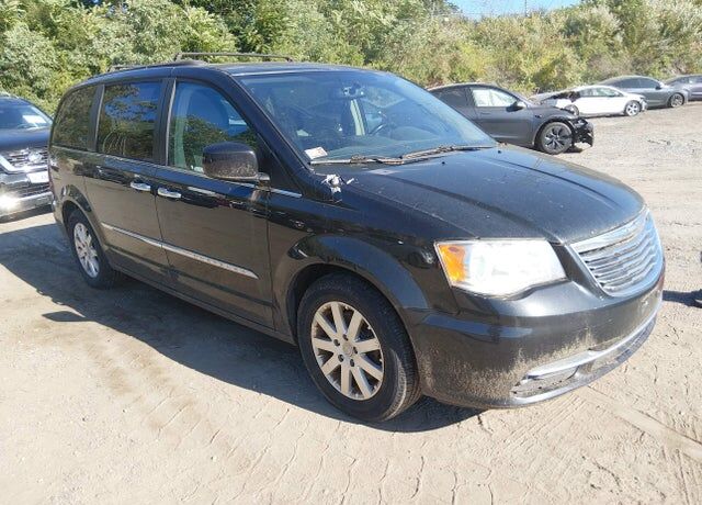 2015 CHRYSLER Town and Country