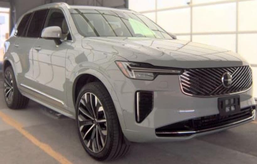 2026 VOLVO XC90