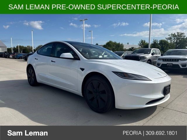 2025 TESLA Model 3