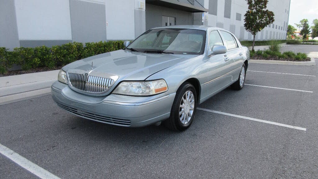 2007 LINCOLN Town Car