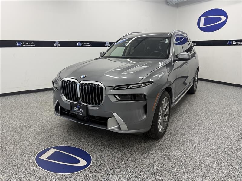 2024 BMW X7