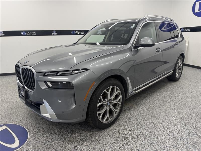 2024 BMW X7