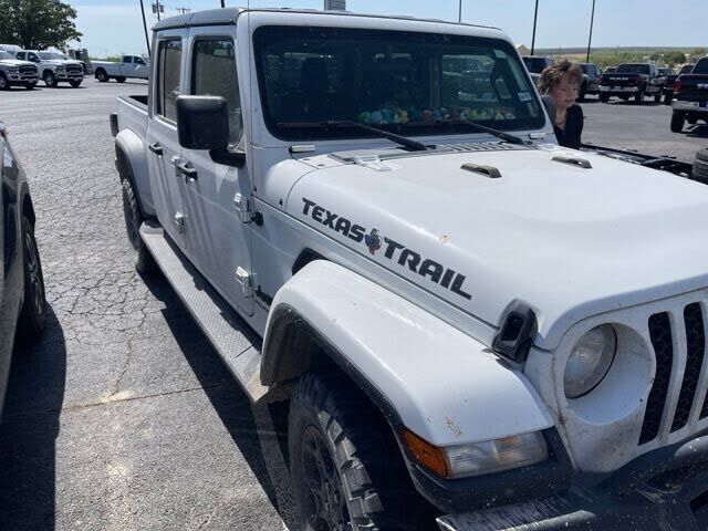 2023 JEEP Gladiator