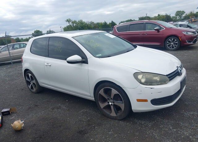 2010 VOLKSWAGEN Golf