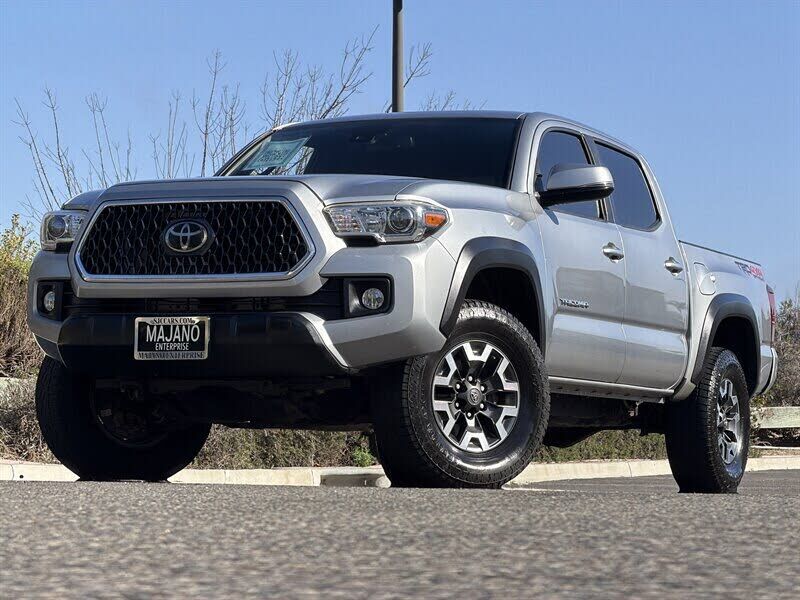 2019 TOYOTA Tacoma