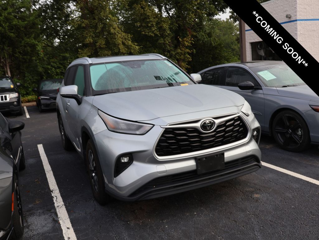 2020 TOYOTA Highlander