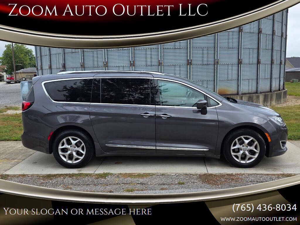 2017 CHRYSLER Pacifica