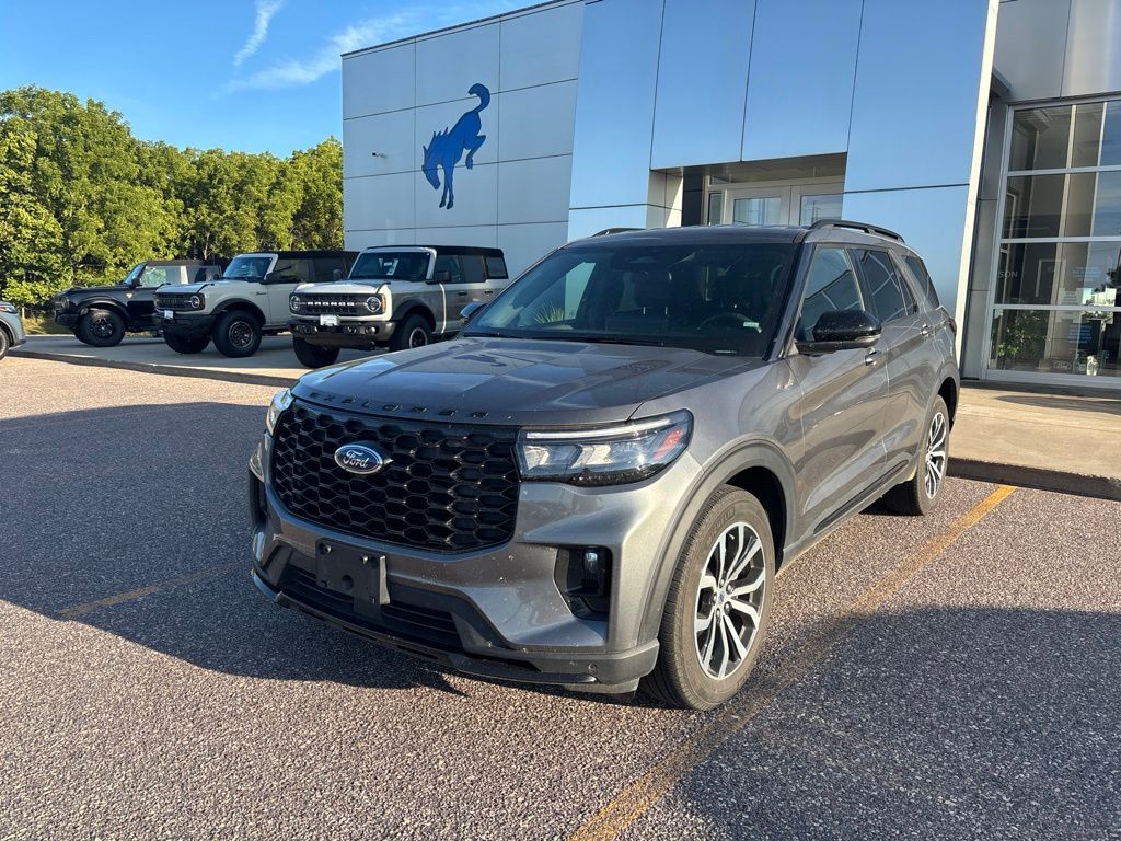 2025 FORD Explorer