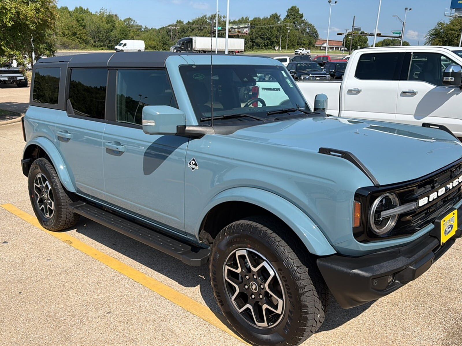 2023 FORD Bronco