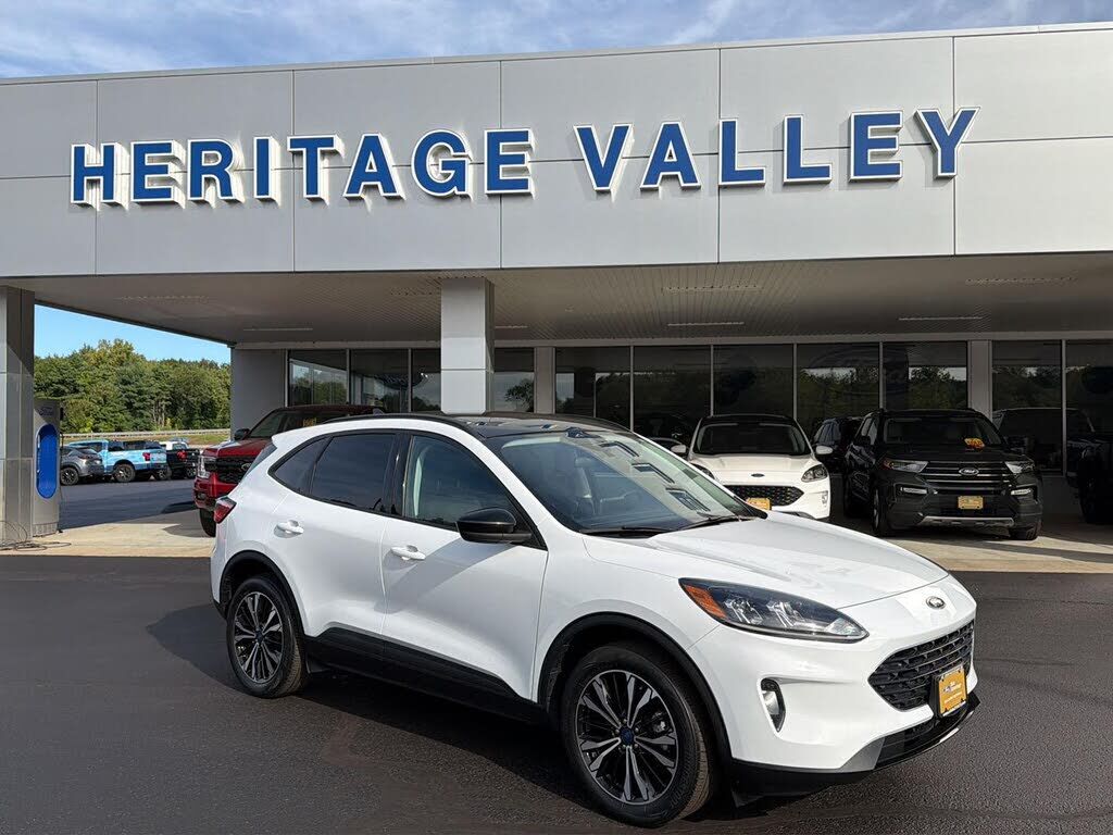 2022 FORD Escape