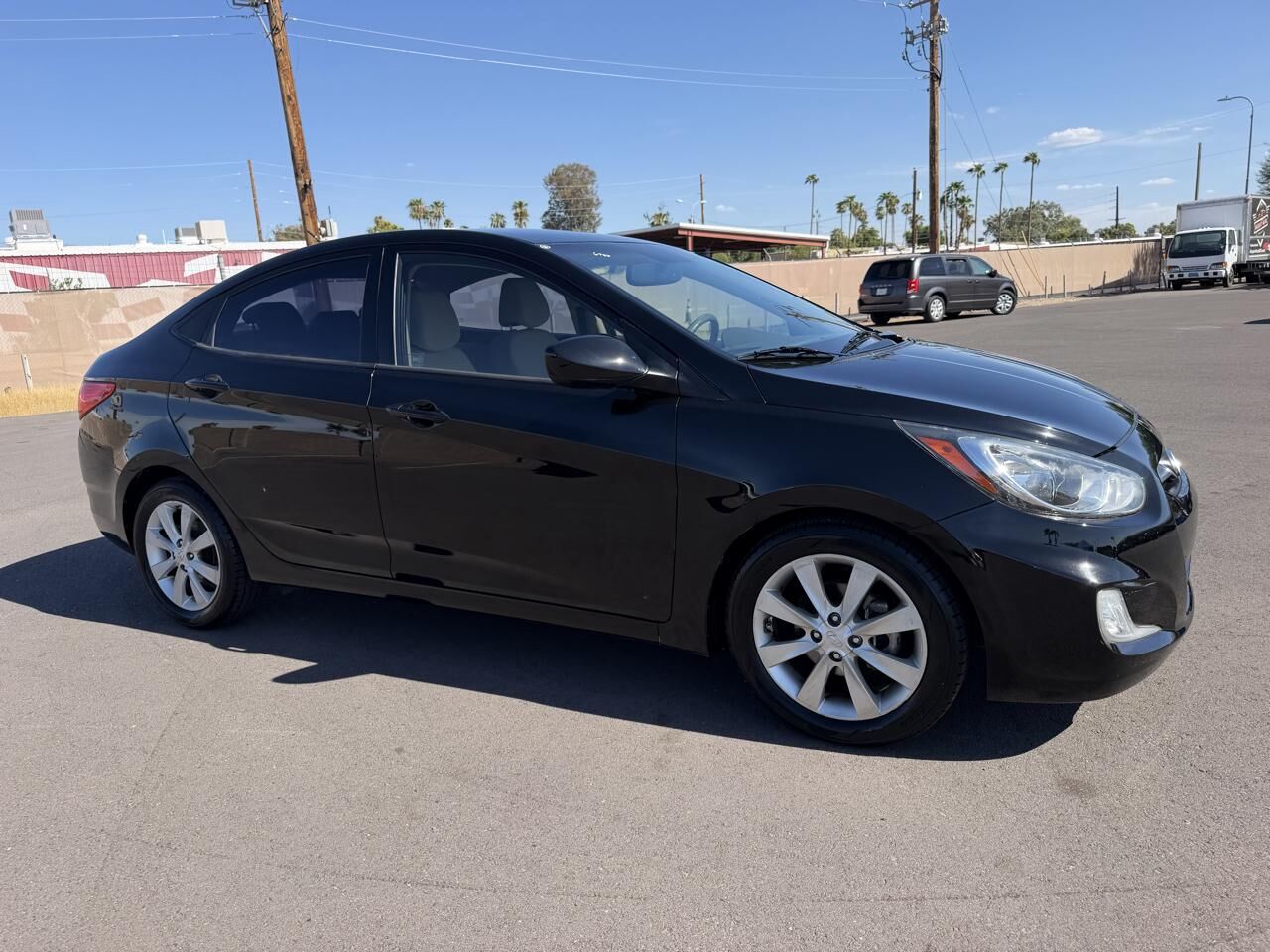2013 HYUNDAI Accent
