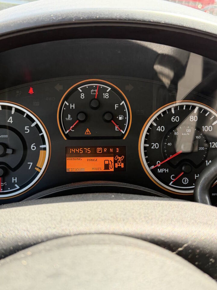 2011 NISSAN Titan