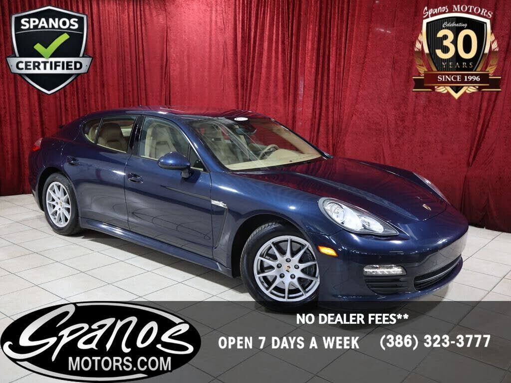 2011 PORSCHE Panamera